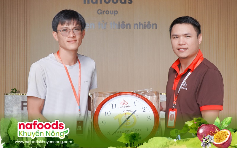 kỹ thuật viên nafoods chanh leo và chủ nhiệm htx ia kha