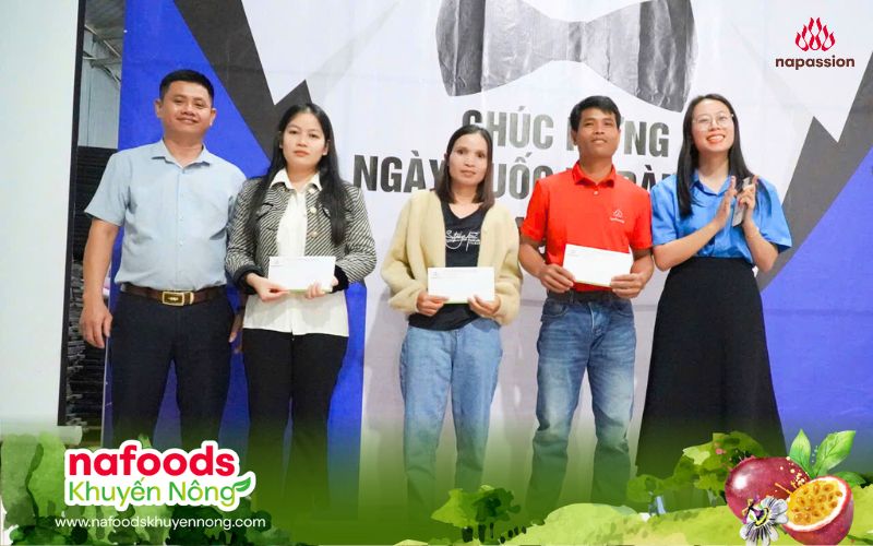 cá nhân xuất sắc đạt giải thưởng hội thi ghép cây giống chanh leo nafoods